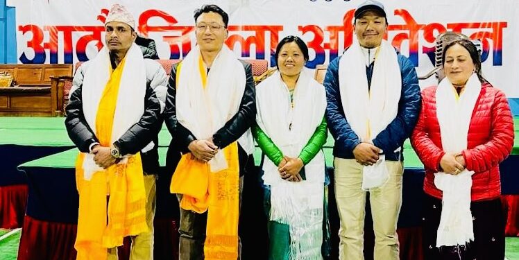 नेकपा एमाले साेलुखुम्बुकाे अध्यक्षमा बास्तोला दाेहाेरिए 