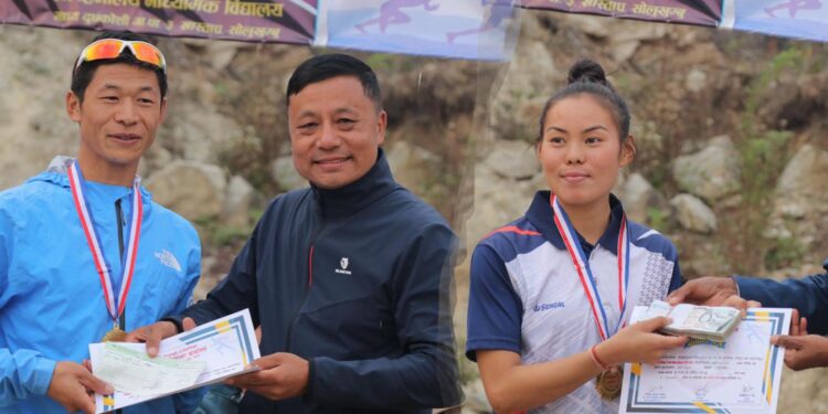 एभरेष्ट भ्यु ट्रेल म्याराथनको पुरुष तर्फकोउपाधी महाकुलुङका अर्जुनलाई, महिलामा तर्फ प्रथम कालेबुङकी सविना (फोटो फिचर सहित)