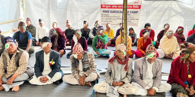 दिक्तेलमा आयोजित शिविरबाट १ सय ४० बढीको आखाँको शल्यक्रिया 