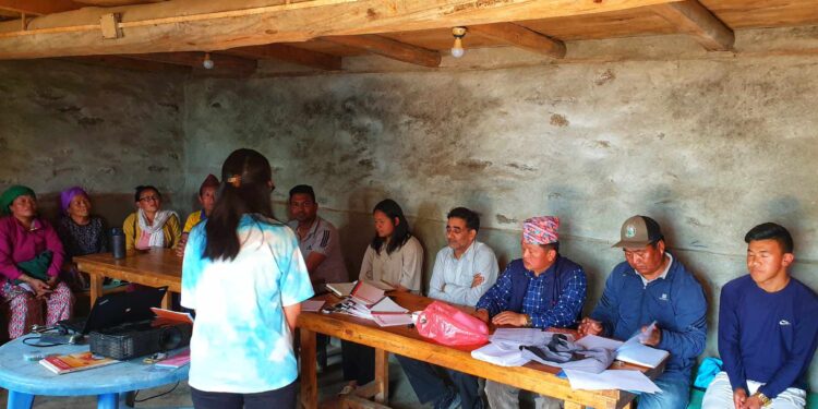 महाकुलुङका मौरी पालक कृषकलाई पुनर्ताजगी तालिम