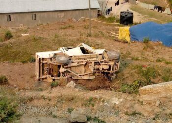 सोलुखुम्बुको तिङ्लामा सैनिक सवार बोलेरो दुर्घटना