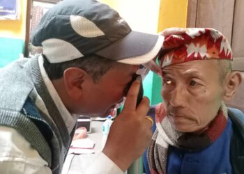 खोटाङमा निःशुल्क आँखा शल्यक्रिया शिविर हुँदै