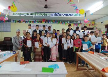 महाकुलुङमा ४ दिने नमुना गाउँसभाको अभ्यास, २६ जना युवाको सहभागिता 