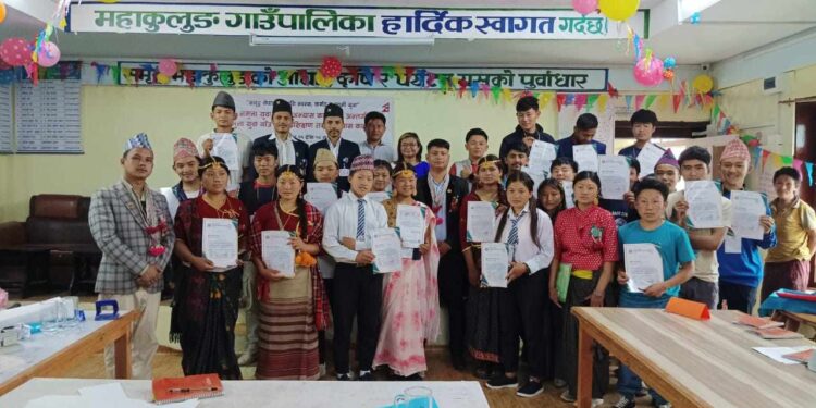 महाकुलुङमा ४ दिने नमुना गाउँसभाको अभ्यास, २६ जना युवाको सहभागिता 