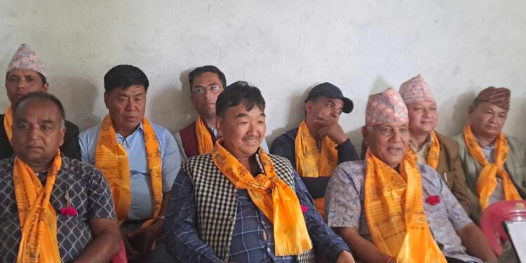 सोलुकाे सोताङमा नेताहरुको एउटै स्वर : “काँग्रेस सच्चिन्छ”