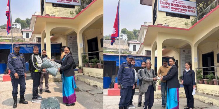 २ अग्निपीडितलाई साेलु प्रशासनको राहत