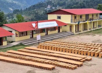 गार्मा माध्यमिक विद्यालयमा २ सय बढी डेक्सबेन्च निर्माण