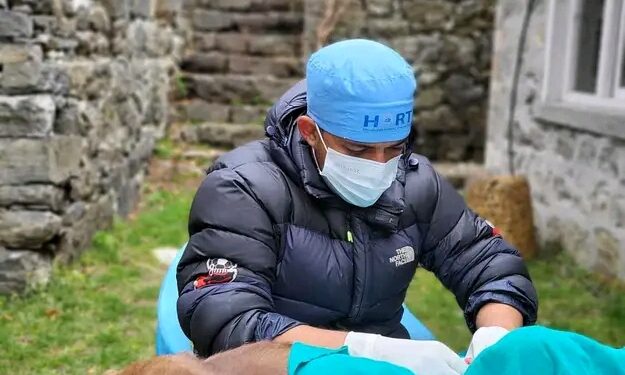 खुम्बु पासाङल्हामु गाउँपालिका : २४० वटा कुकुरको बन्ध्याकरण तथा रेबिज विरुद्धको खोप