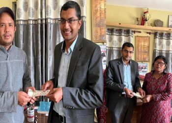 आगलागी पीडित विद्यार्थीहरूका लागी रीड नेपालको आर्थिक सहयोग 