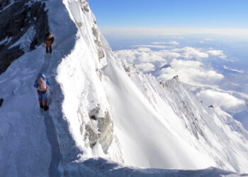 माैसम सफा भए सगरमाथा आरोहण मे १३ बाट सुरु हुन सक्ने