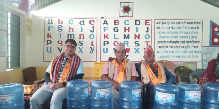 अवकाश भएको दिन विद्यालयमा अक्षयकोष,