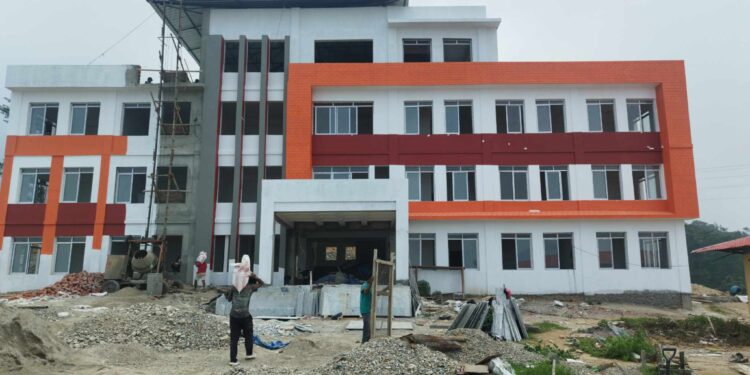 बराहपोखरीको प्रशासनिक भवन ः ४३ महिनामा ८५ प्रतिशत भौतिक प्रगती