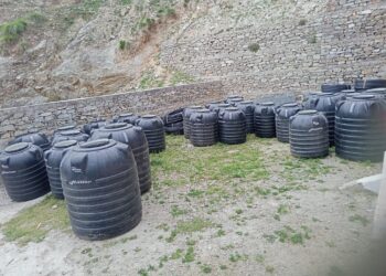 साेताङका विपन्न परिवारलाई ६ लाखका हिल ट्याङ्की 