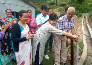 नेचासल्यान २ मा एक घर एक धारा,  खानेपानीको पहुँचमा वडाबासी