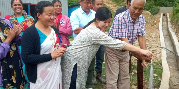 नेचासल्यान २ मा एक घर एक धारा,  खानेपानीको पहुँचमा वडाबासी