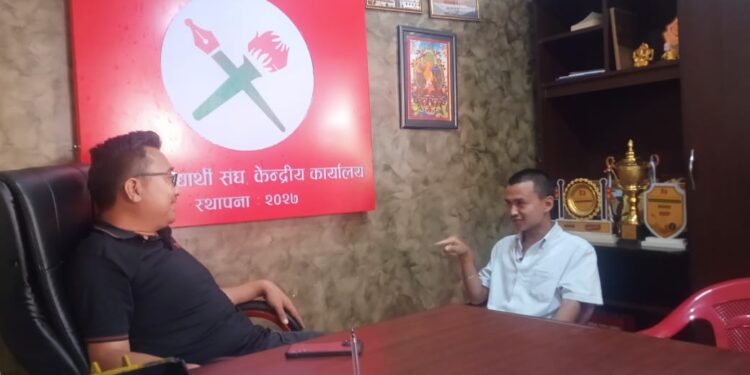 नेविसंघ सोलुका जिल्ला सचिव राई र केन्द्रिय अध्यक्ष शेर्पा बिच भेटवार्ता