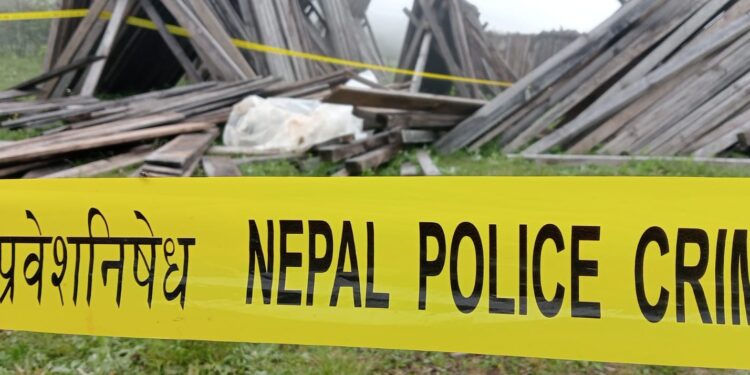 सोलुखुम्बुमा काठले किचेर एकको  मृत्यु, प्रहरी  टोली घटनास्थलमा 