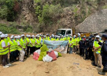करिब २५ टन प्लास्टिकजन्य फोहोर सुनकोसी नदीमा चुहावट हुनबाट रोकियो