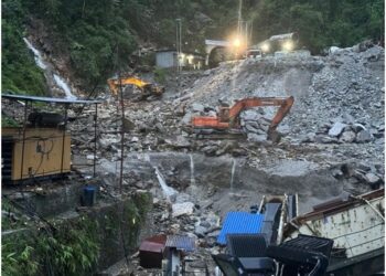 पहिरोमा पुरिएर सङ्खुवासभामा एकको मृत्यु, दुईजना घाइते