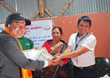 लिखुपिके गाउँपालिकाको सार्वजनिक सुनुवाई : शिक्षालाई पहिलो प्राथमिता दिइएको अध्यक्ष कार्कीको भनाई