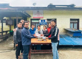 गिरिजाप्रसाद कोइरालाको शताब्दीऔं जन्मजयन्ती नेविसंघले वितरण गर्यो कैदीबन्दी लाई पुस्तक 