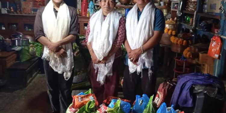 मकैबालीमा क्षति भएका किसानले पाए राहत