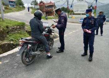  सोलुखुम्बुमा नियम विपरित सवारी चलाउने बढ्दा ३ वर्षमा १ करोड १४ लाख बढी राजस्व सङ्कलन 