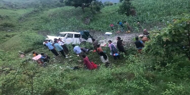 रामेछापमा जिप दुर्घटना : एक वृद्धाको मृत्यु, नौ जना घाइते