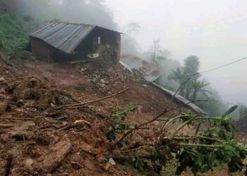 पहिरोको जोखिम बढेपछि उदयपुरका १५ परिवारलाई सुरक्षित ठाउँमा सारियो