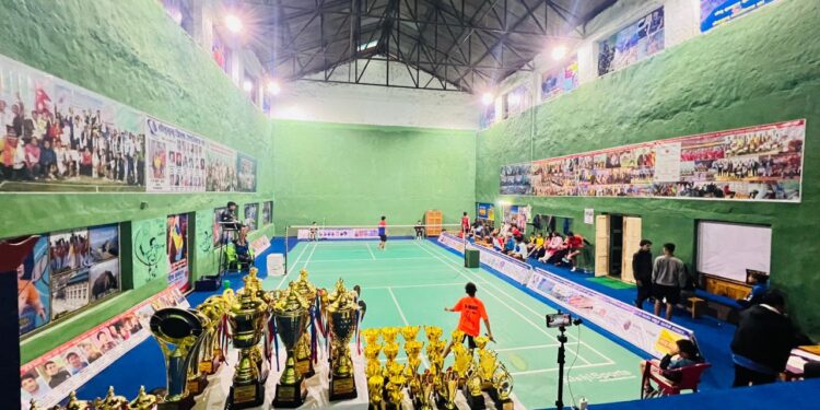 सोलुखुम्बुमा सुरु भयाे महिला तथा पुरुष खुल्ला ब्याडमिन्टन प्रतियोगिता, १ सय २ टिम सहभागी