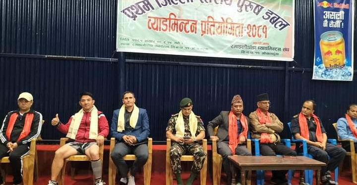 जिल्ला स्तरीय पुरुष व्याडमिन्टन प्रतियोगीतामा लुईटेल र कार्की विजयी