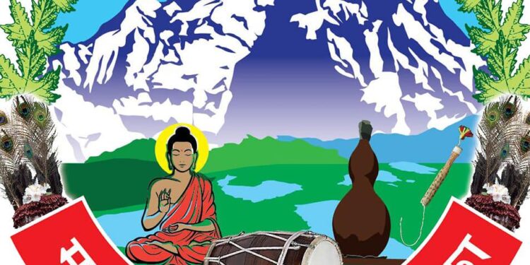 महाकुलुङ गाउँपालिकाले बैंक मार्फत सुरक्षा भत्ता वितरण गर्दै