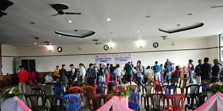 सोताङ गाउँपालिका–२ ले दियो काठमाण्डौँबाटै घुम्ती सेवा, ६१ जना लाभान्वित