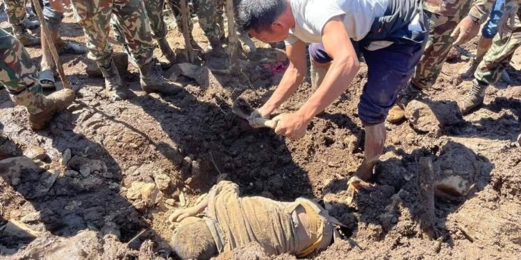 रामेछाप पहिरोमा परी मृत्यु हुने र बेपत्ताको पहिचान खुल्यो