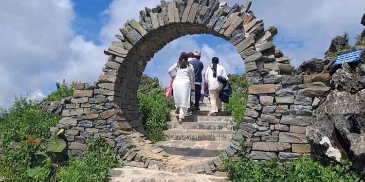 पर्यटकको रोजाइमा निर्माणाधीन ‘बुङालुङ’ ढुङ्गे बगैँचा