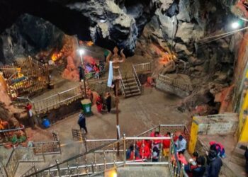 आज साउनको अन्तिम सोमबार, हलेसी सहित देशभरका शिवालयमा भक्तजनको घुइँचो