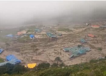 थामे बाढी पीडितका लागी पाइला पाइलाको १० लाख राहत 