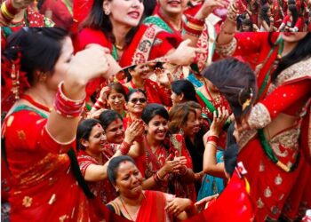 शिव मन्दिर परिवार माप्यदुधकोशीले तीज विशेष कार्यक्रम गर्दै