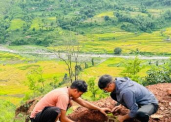 आफ्नो गाउँ आँफै बनाउमा जुटे उदयपुर रुपाटारका युवाहरु