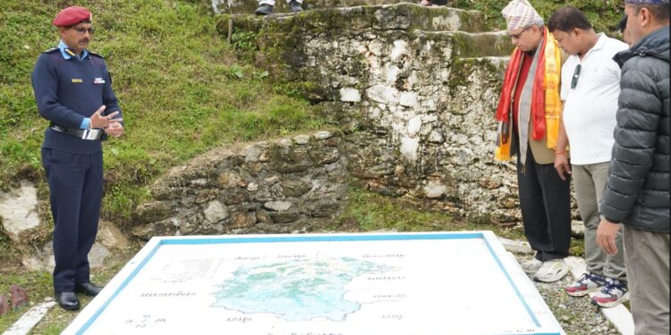 कोशीका कानून मन्त्रीसहितको टोलीले ग¥यो सोलुका सुरक्षा निकायका कार्यालयको अवलोकन 