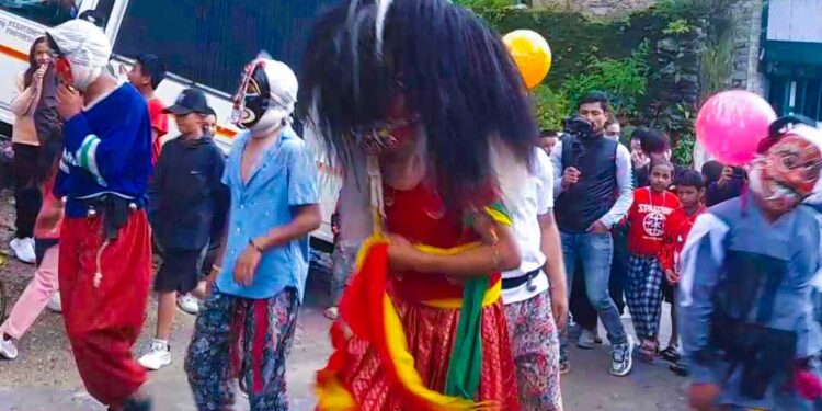 नोवरी समुदायको लाखेजात्रा सोलुखुम्बुमा पनि सुरु, एक महिना सम्म चल्ने