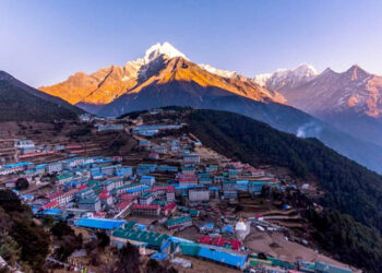 बाढीपछि नाम्चेभन्दा माथिको आवातजावत ठप्प