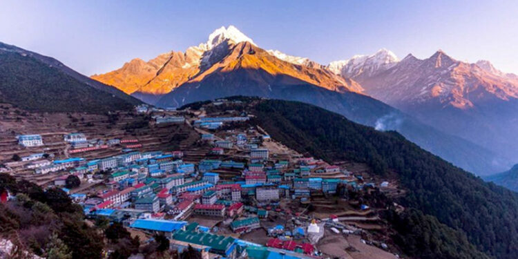 बाढीपछि नाम्चेभन्दा माथिको आवातजावत ठप्प