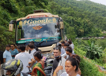 सिन्धुलीमा जिप दुर्घटना हुँदा ३ जनाको मृत्यु २ जनाको अवस्था चिन्ताजनक