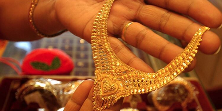 सुनको भाउ आज एकै दिन ४ हजार रुपैयाँले घट्यो