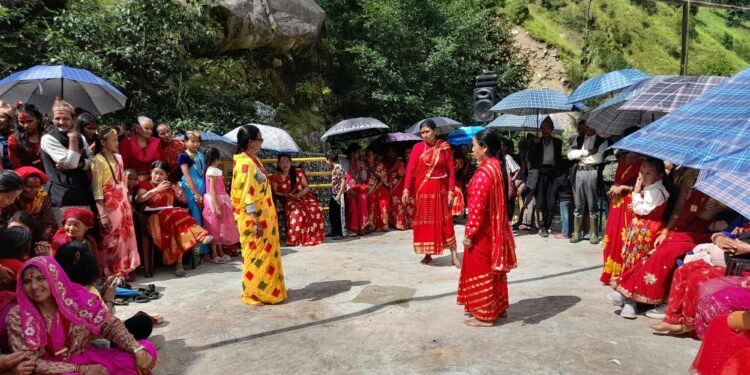  गुप्तेश्वर महादेव पार्वती मन्दिर तिङ्लामा तिज विशेष संगीनि नृत्य प्रतियोगिता सम्पन्न 