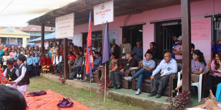  लिखुपिकेमा बालदिवस विशेष कार्यक्रम, हाजिरजवाफ, वक्तृत्वकला र नृत्य आयोजना 