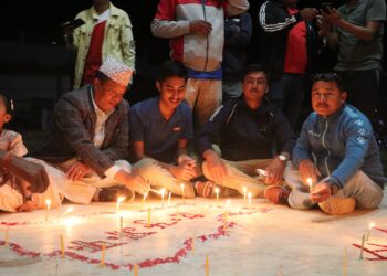 दिप्रुङ चुइचुम्मा गाउँपालिकामा संविधान दिवस दिप प्रज्वलन गरि मनाइयो