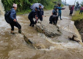 बाढीले अवरुद्ध नेले— सोताङ जाने भित्री सडक सुचारु