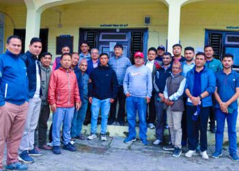  हिमताल जोखिम न्यूनिकरणको उपाय खोज्न भन्दै काङ्ग्रेसले बुझायो सीडीयो पाण्डेलाई ज्ञापन पत्र 